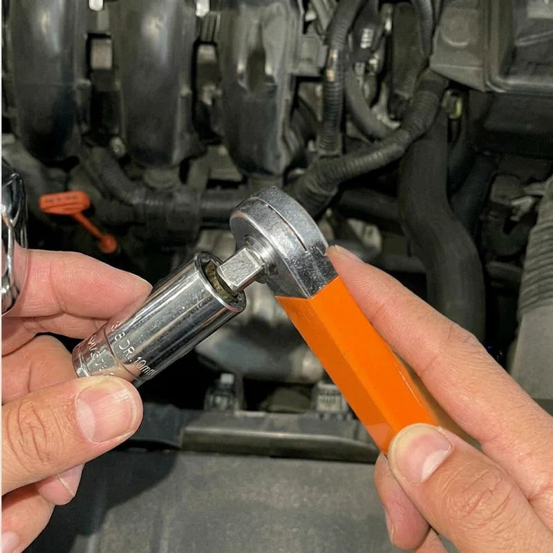 Attach socket